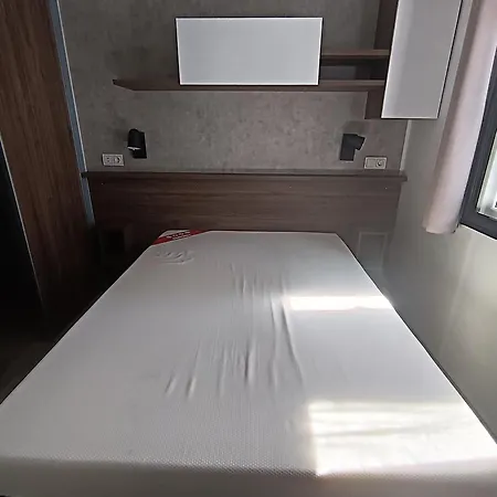 Mh261 Grand 2 Et 1salle De Bain Dans 4 Etoiles Saint-Julien-en-Born