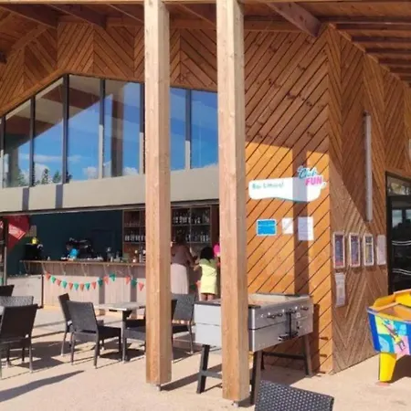 Camping Mh261 Grand 2 Et 1salle De Bain Dans 4 Etoiles Saint-Julien-en-Born