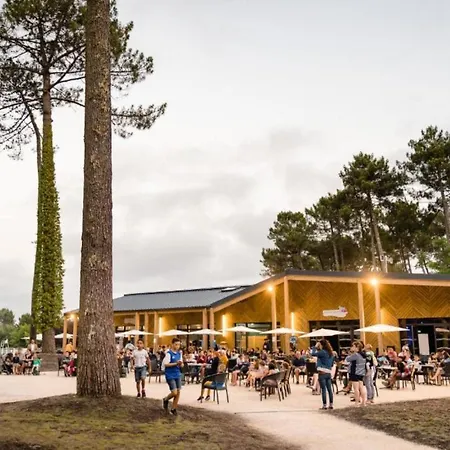 Mh261 Grand 2 Et 1salle De Bain Dans 4 Etoiles Camping Saint-Julien-en-Born
